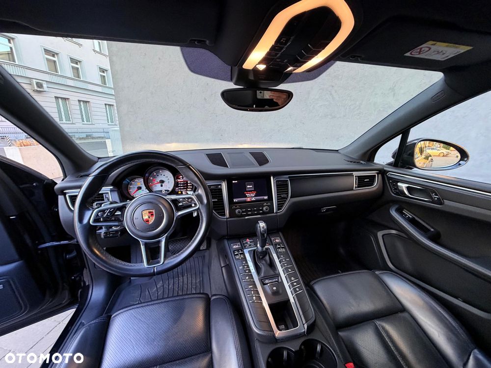 Porsche Macan - 22
