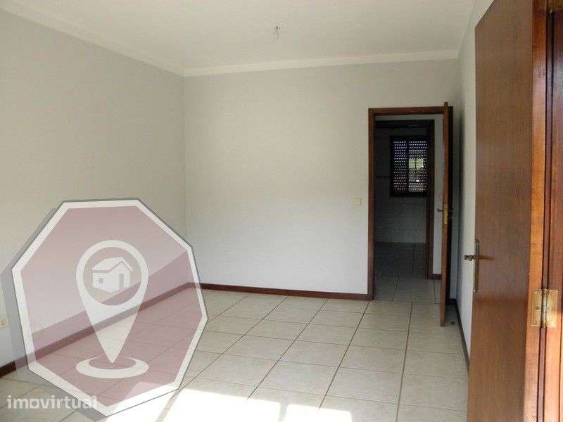 Moradia T2 - zona sossegada a 10 minutos de Oliveira de Azeméis - Grande imagem: 3/7