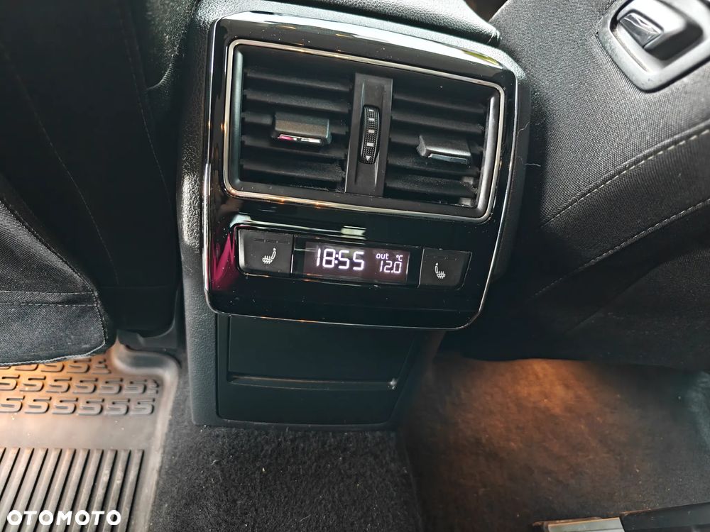 Skoda Superb 2.0 TSI DSG Style - 10