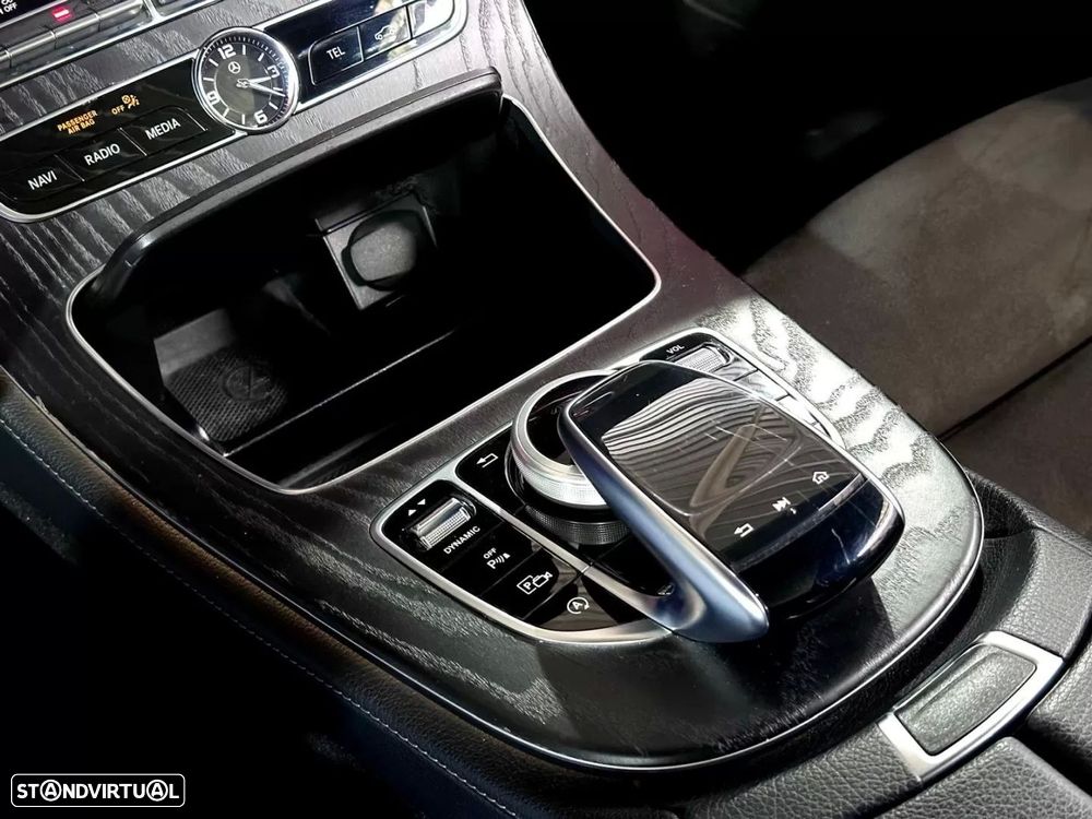 Mercedes-Benz E 220 d AMG Line - 34