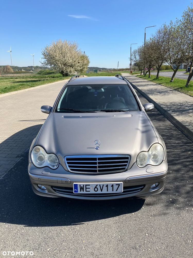 Mercedes-Benz Klasa C 280 Avantgarde 4-Matic - 8