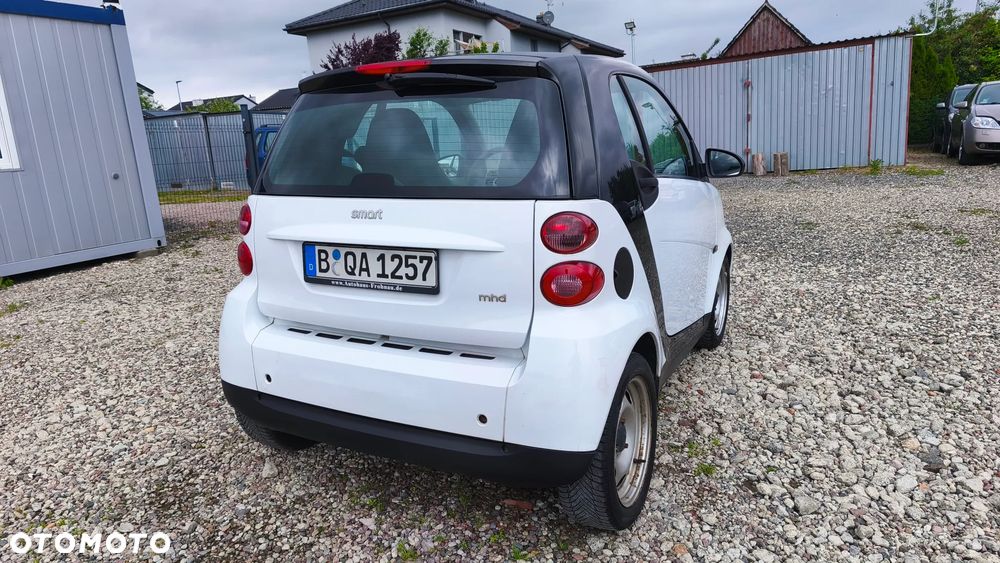 Smart Fortwo softouch black&white limited micro hybrid drive - 8