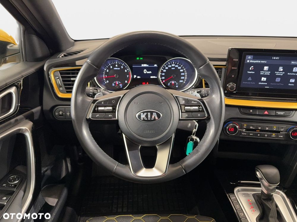 Kia XCeed - 17