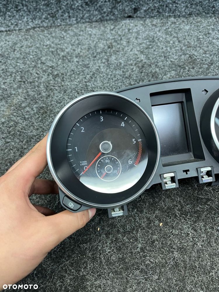 vw golf VI 1.6 TDI licznik zegary 5K0920872A - 2