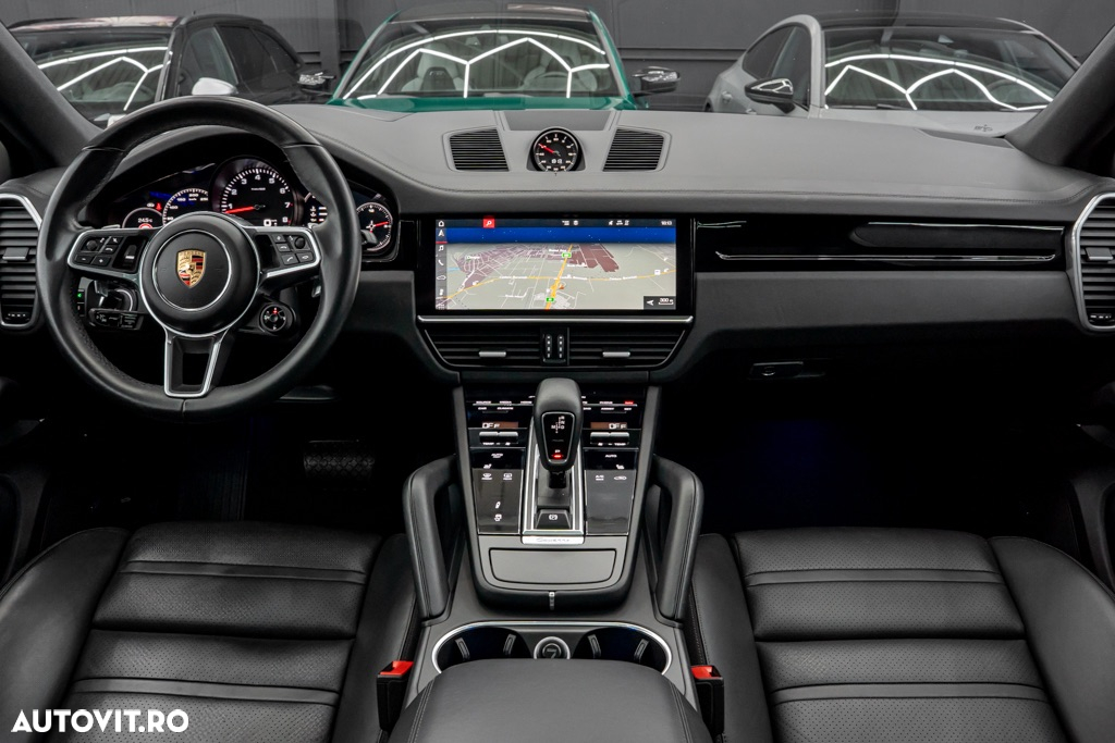 Porsche Cayenne Coupe Standard - 9
