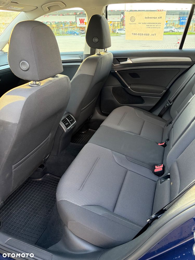 Volkswagen Golf 1.4 TSI BMT Comfortline - 12