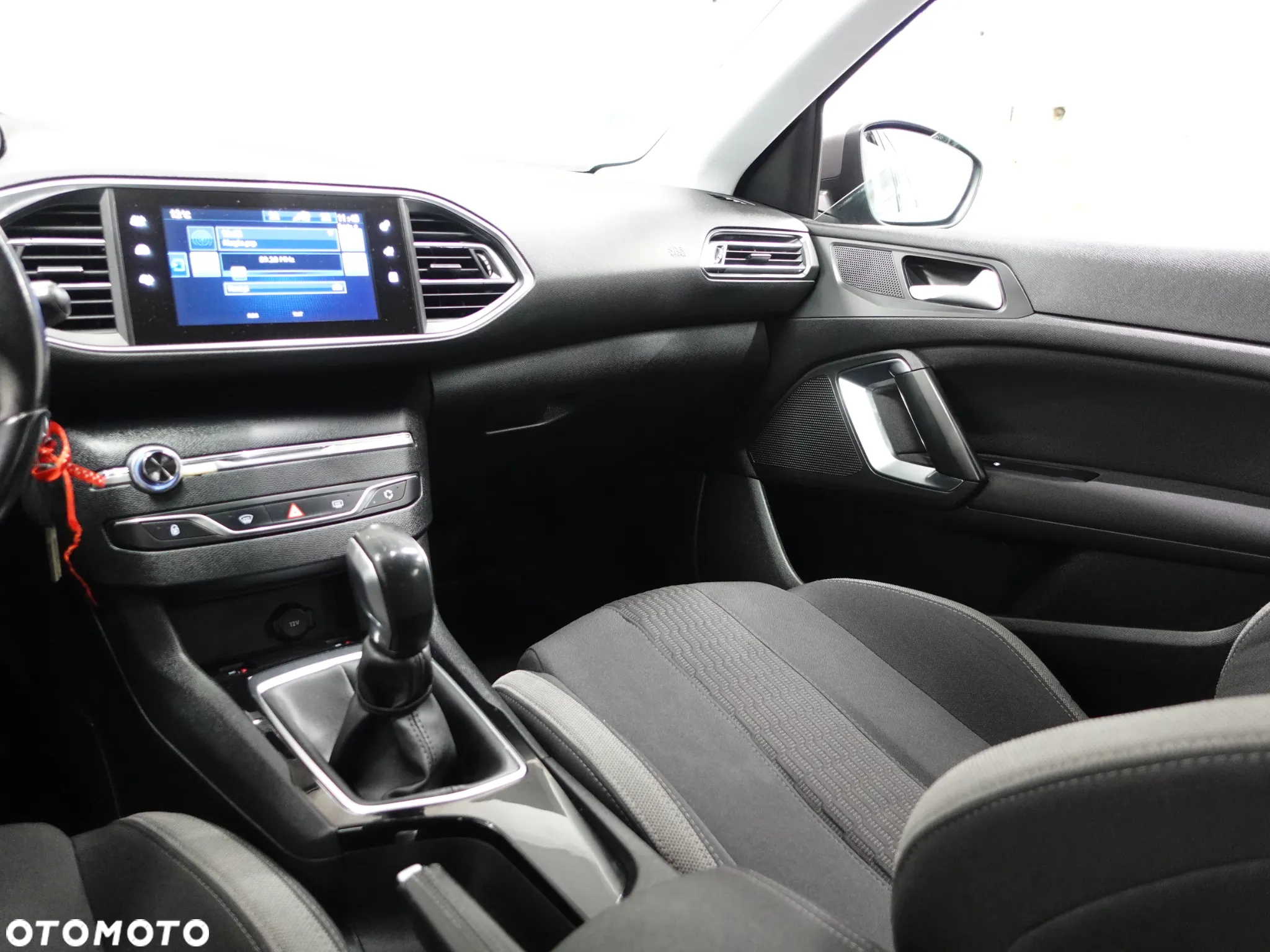 Peugeot 308 1.6 BlueHDi Style S&S - 38