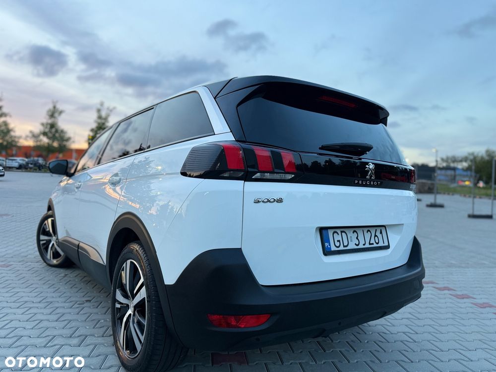 Peugeot 5008 - 12