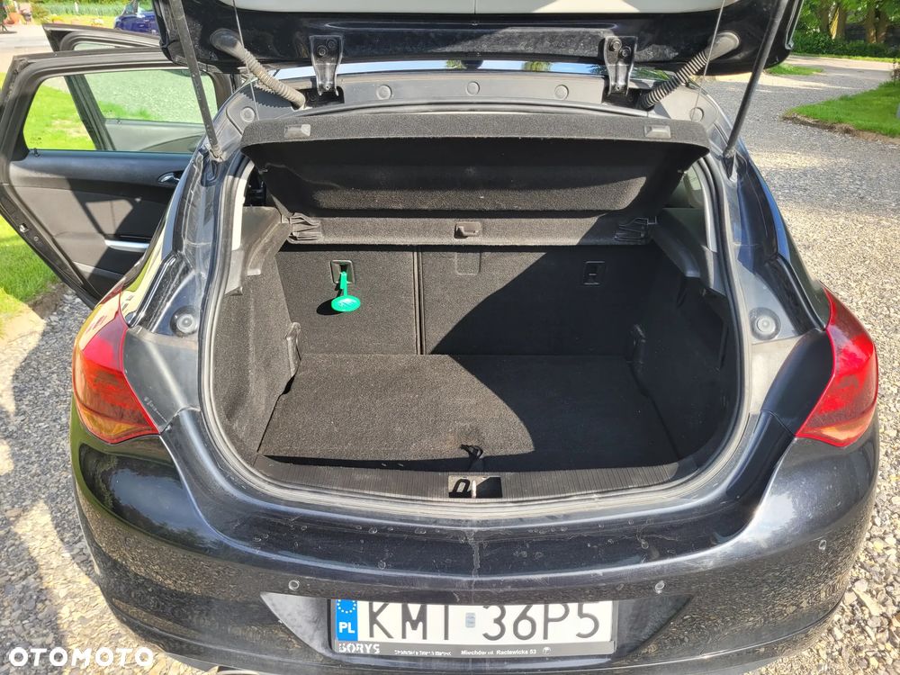 Opel Astra 2.0 CDTI Cosmo - 12
