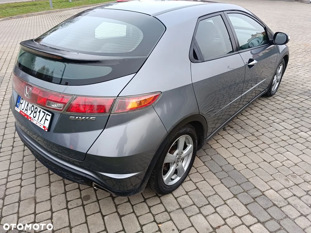 Honda Civic 1.8 Executive - 7