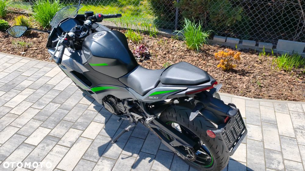 Kawasaki Ninja 500 - 12
