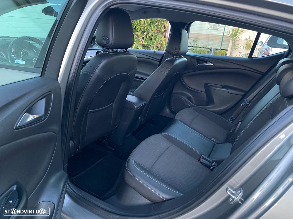 Opel Astra 1.6 CDTI Dynamic Sport - 18