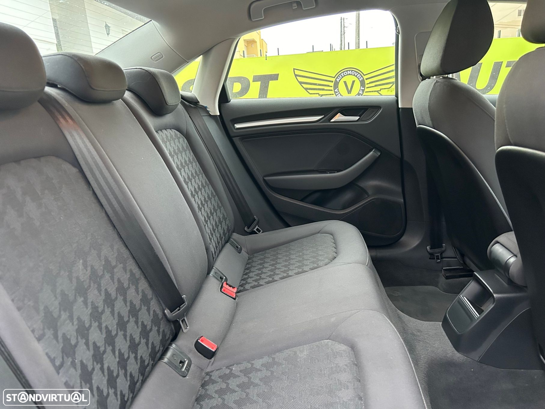 Audi A3 Limousine 1.6 TDI Advance - 32