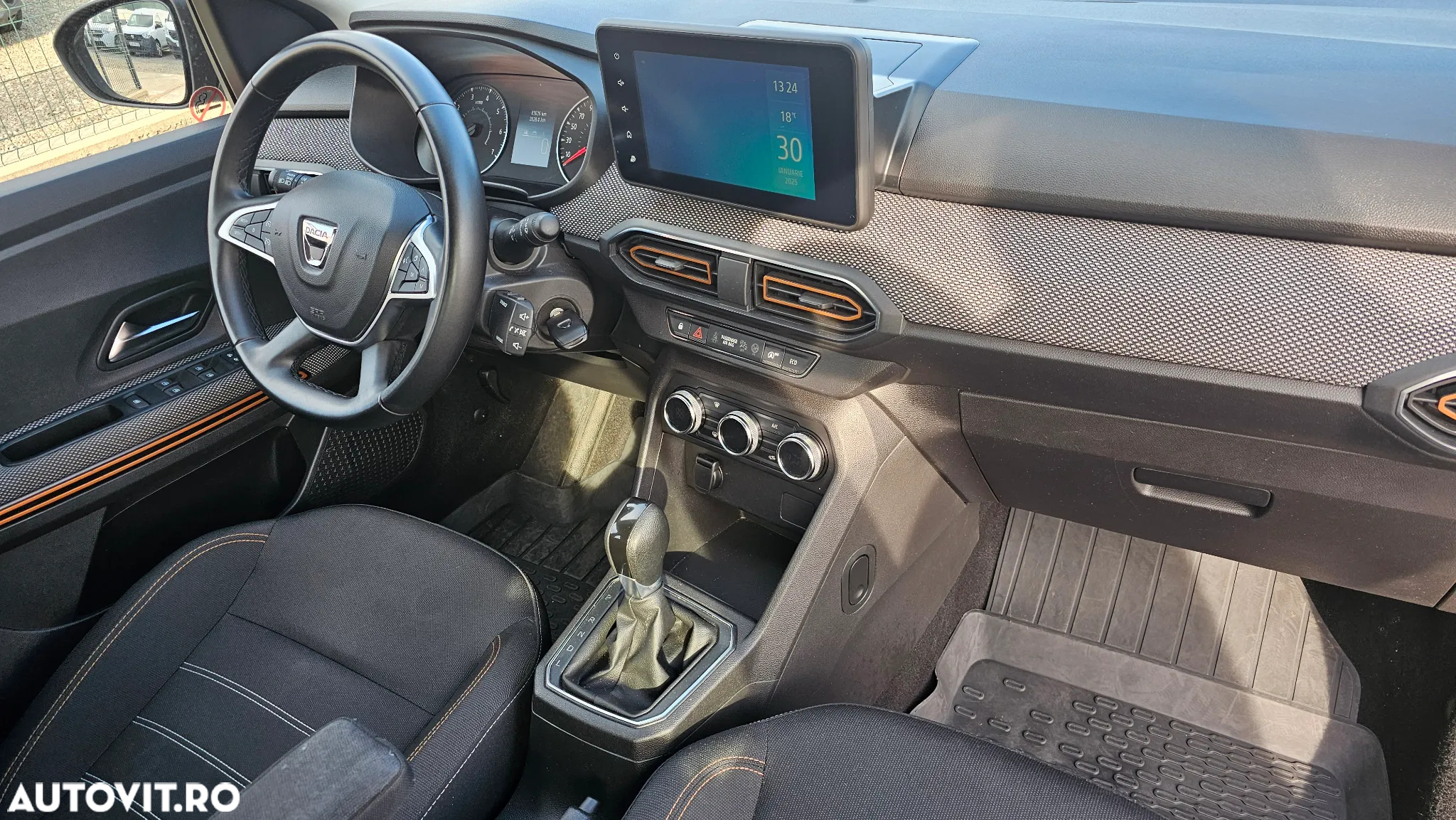 Dacia Sandero - 11