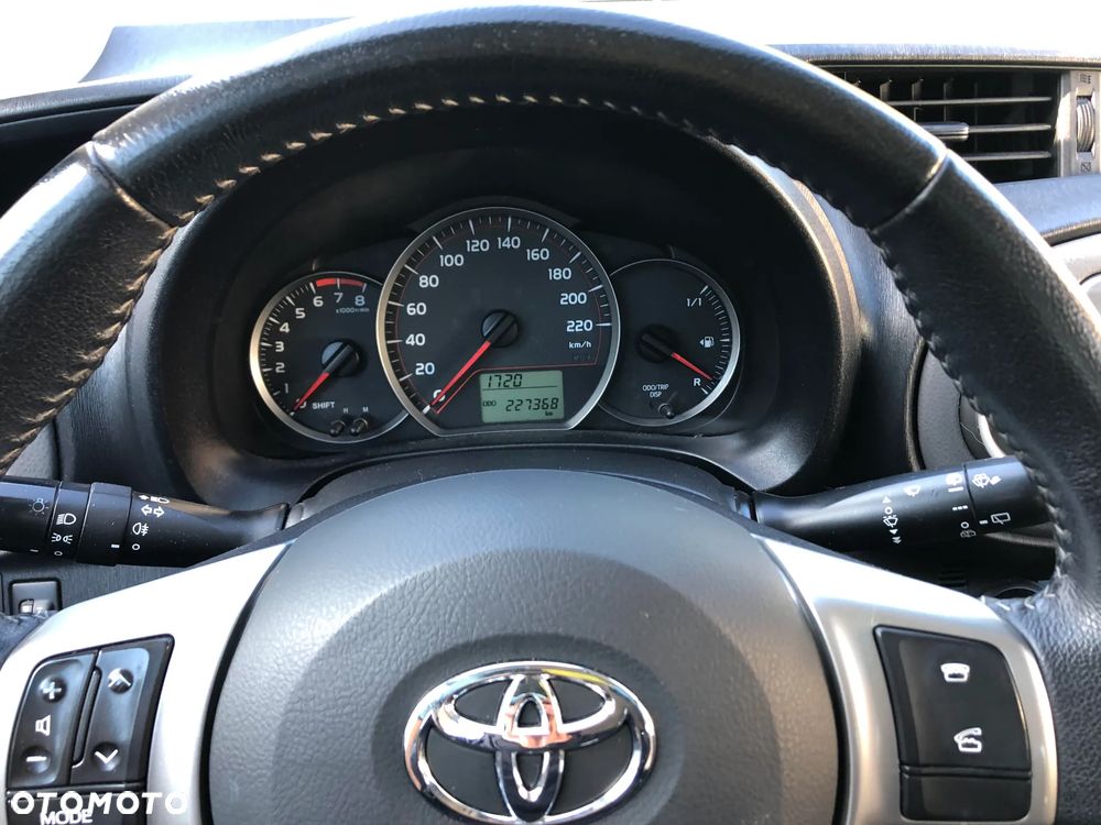 Toyota Yaris 1.33 Active - 7
