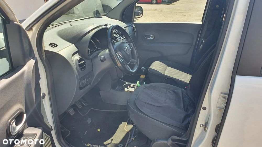 Dacia Lodgy 1.6 SCe Stepway S&S - 5