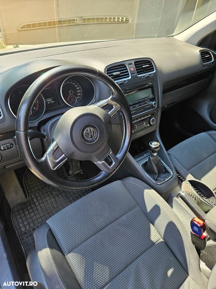 Volkswagen Golf - 5