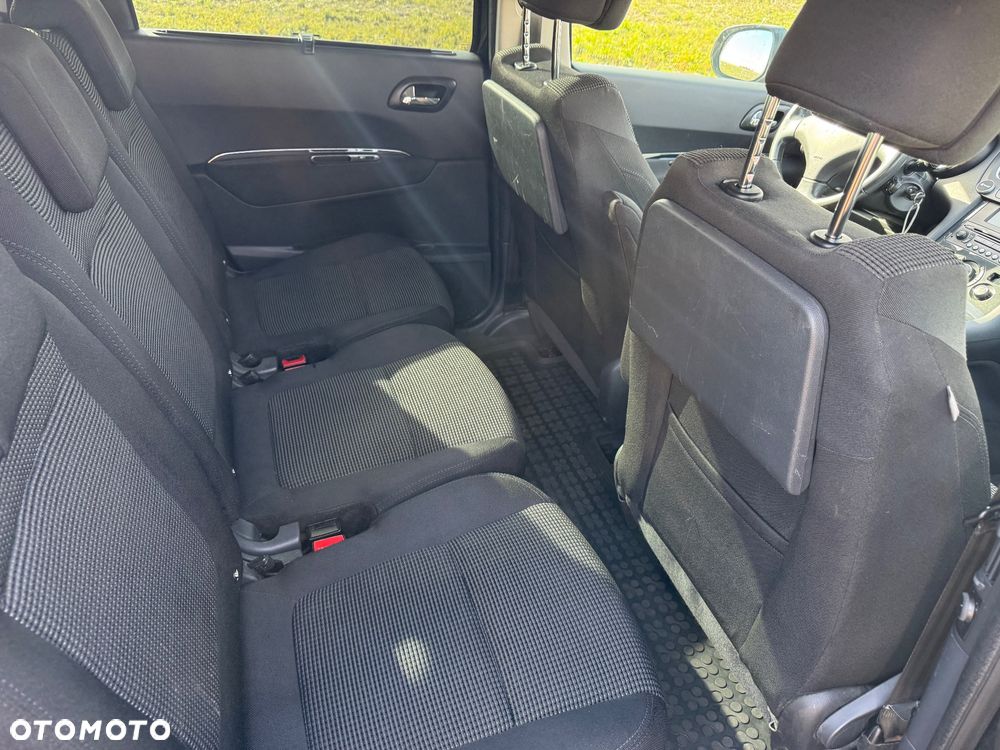 Peugeot 5008 2.0 HDi Active - 9