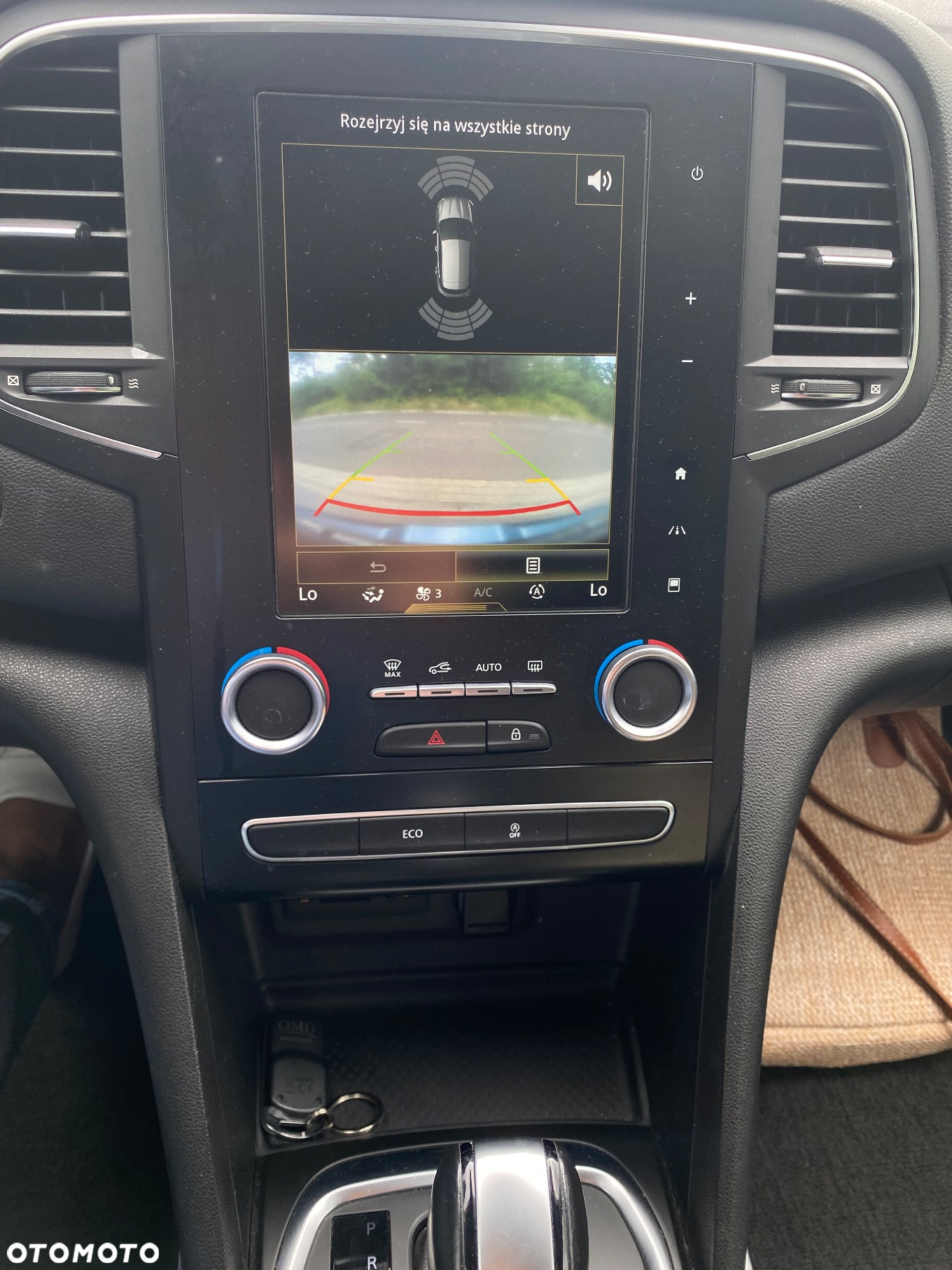 Renault Megane ENERGY TCe 165 EDC BOSE EDITION - 15