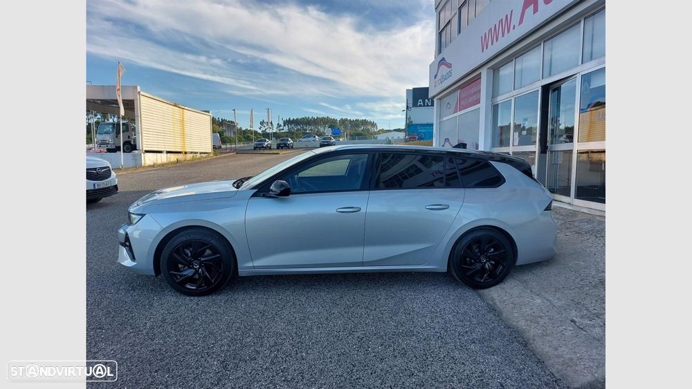 Opel Astra 1.2 T GS - 8