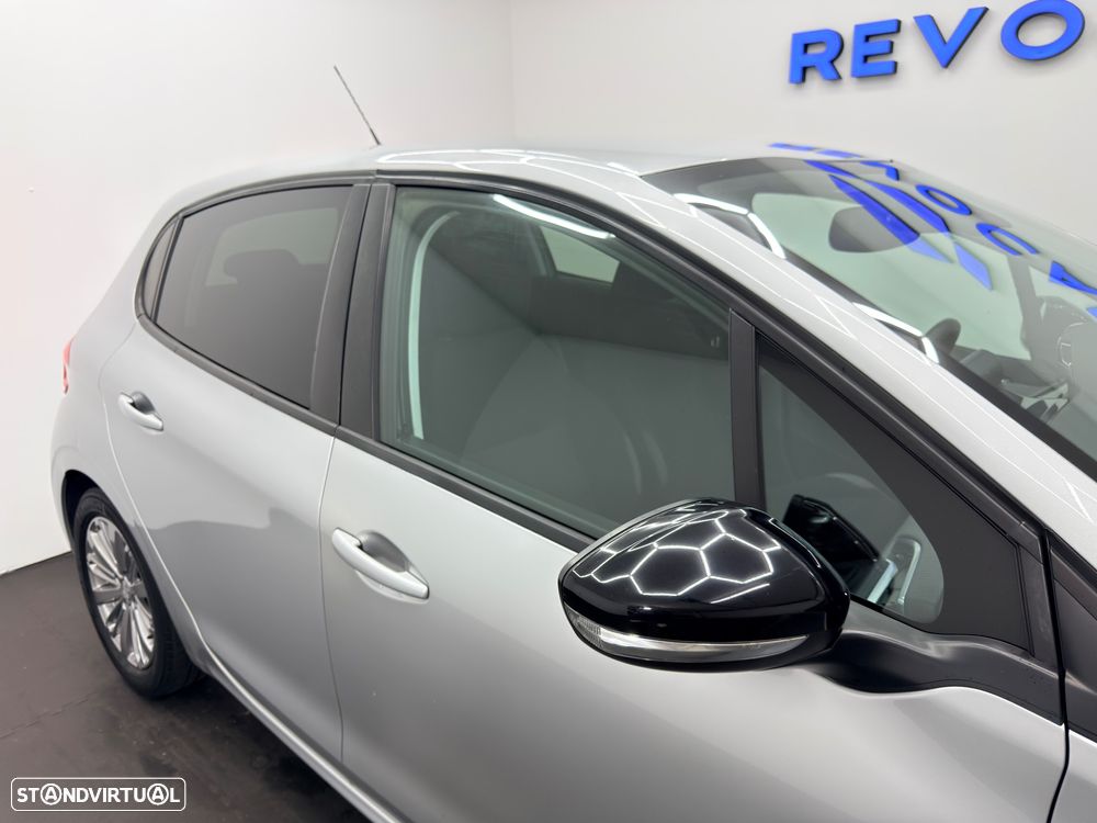 Peugeot 208 1.6 BlueHDi Style - 35