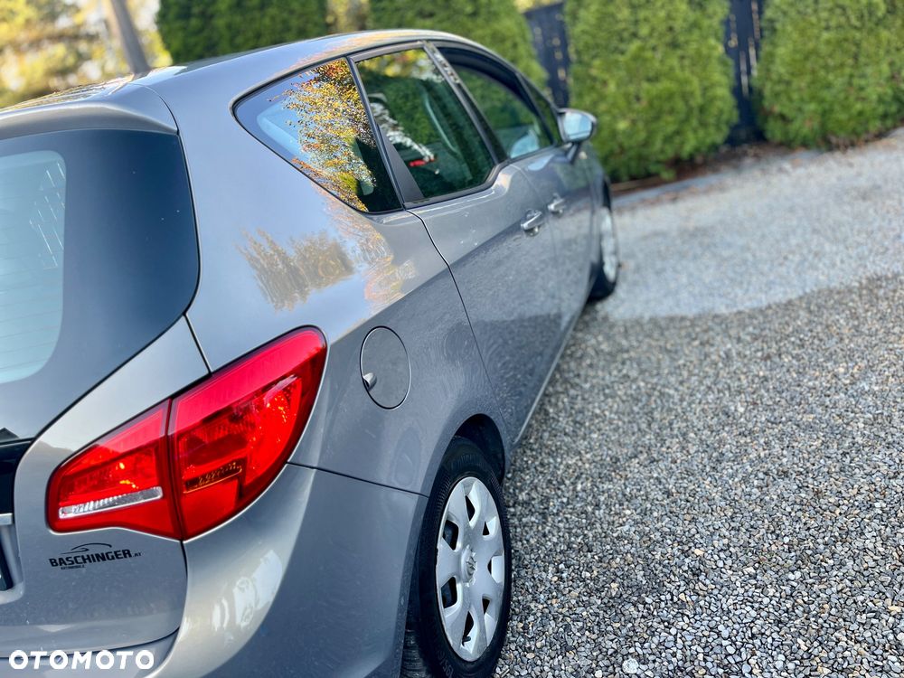Opel Meriva - 12