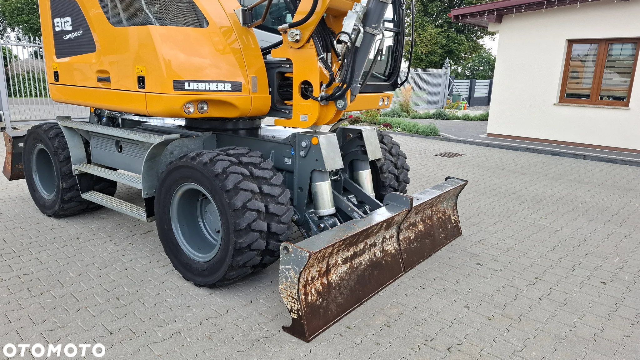 Liebherr A912 COMPACT Rok 2020 Jak Nowa - 8