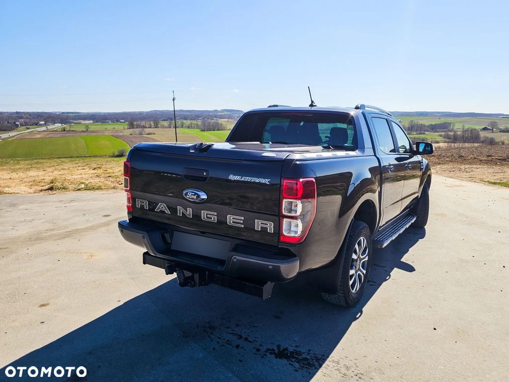 Ford Ranger ver-2-0-ecoblue-4x4-dc-wildtrak - 4