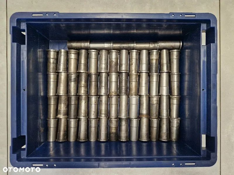 TULEJA TULEJKA WTRYSKIWACZA TRAFIC VIVARO 2.0 DCI  0445115007 UŻYWANA - 1