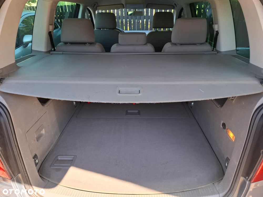 Volkswagen Touran 2.0 FSI Goal - 10