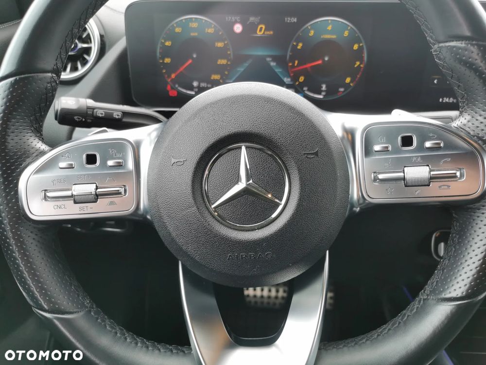 Mercedes-Benz GLA 250 4-Matic AMG Line - 13