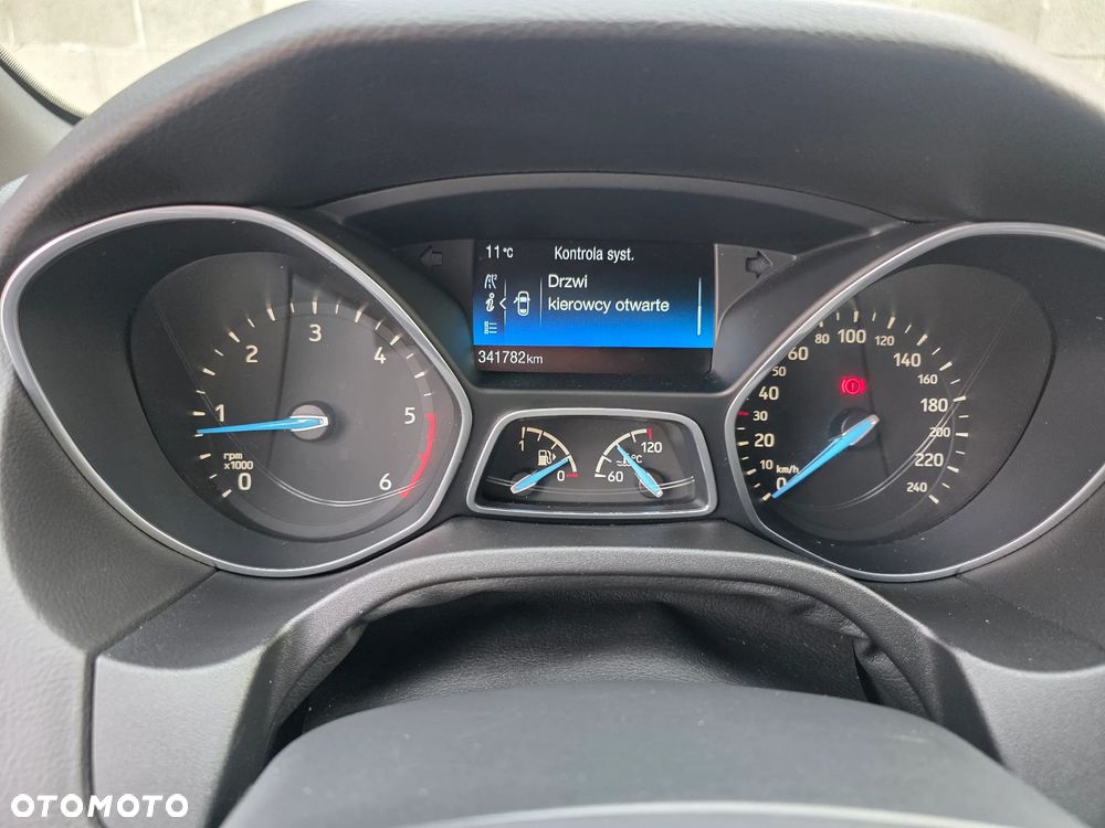 Ford Focus SW - 19