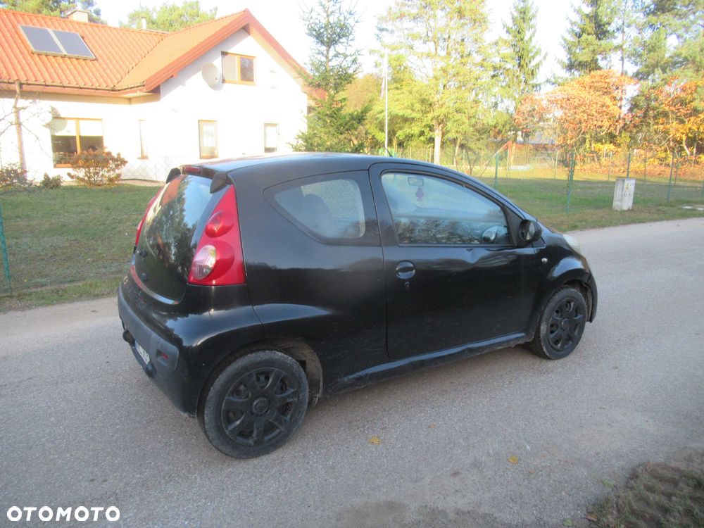Peugeot 107 2007 photo 5