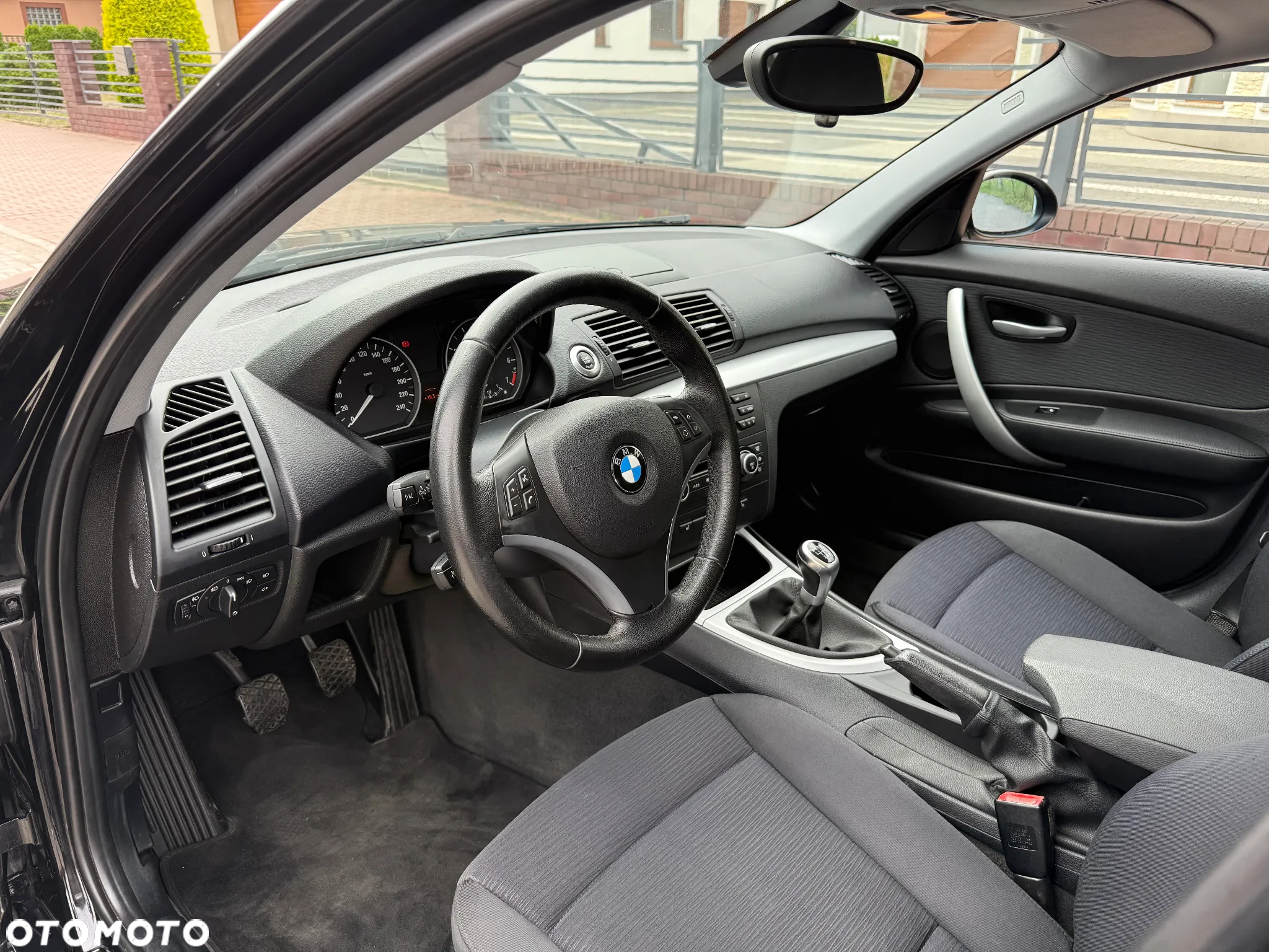 BMW Seria 1 116i - 17