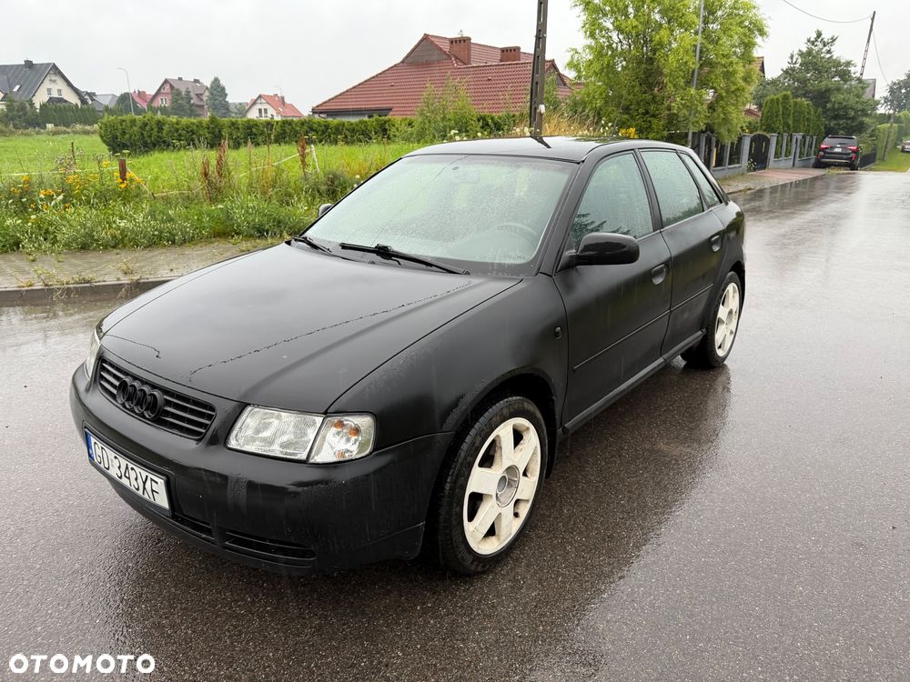 Audi A3 Sportback - 1