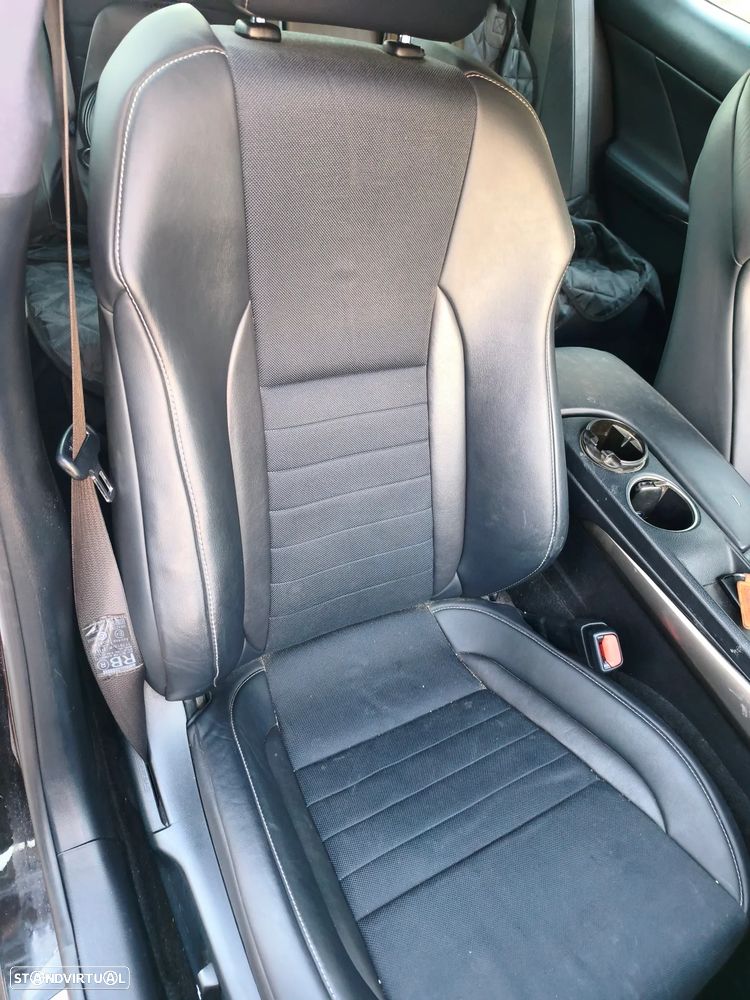 Lexus IS 300H F Sport - 8