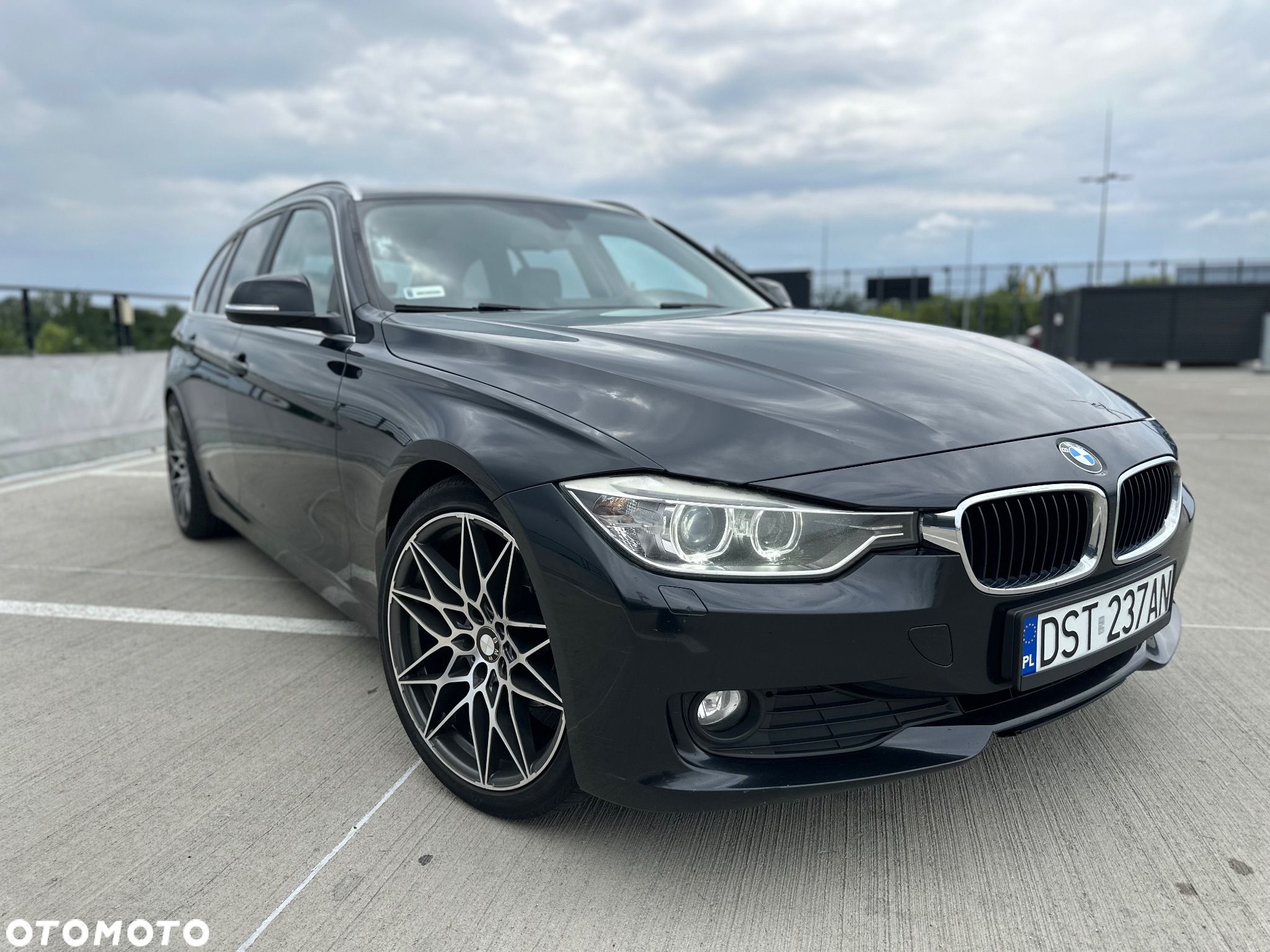 BMW Seria 3 320d Efficient Dynamics Luxury Line - 1