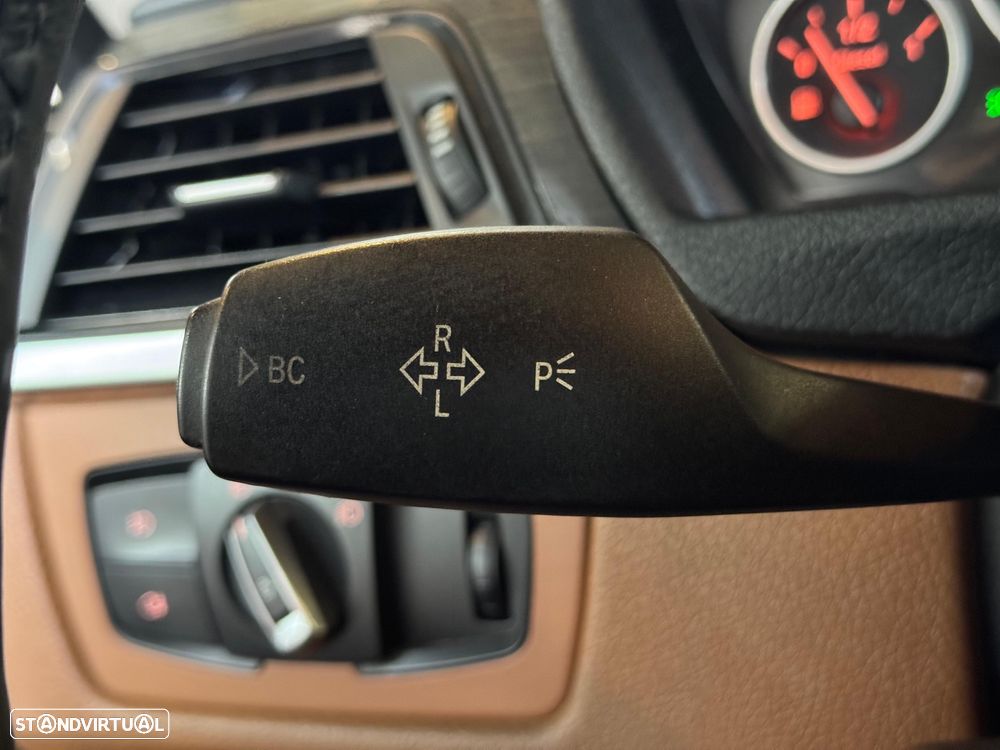 BMW 320 d EfficientDynamics Line Luxury - 10