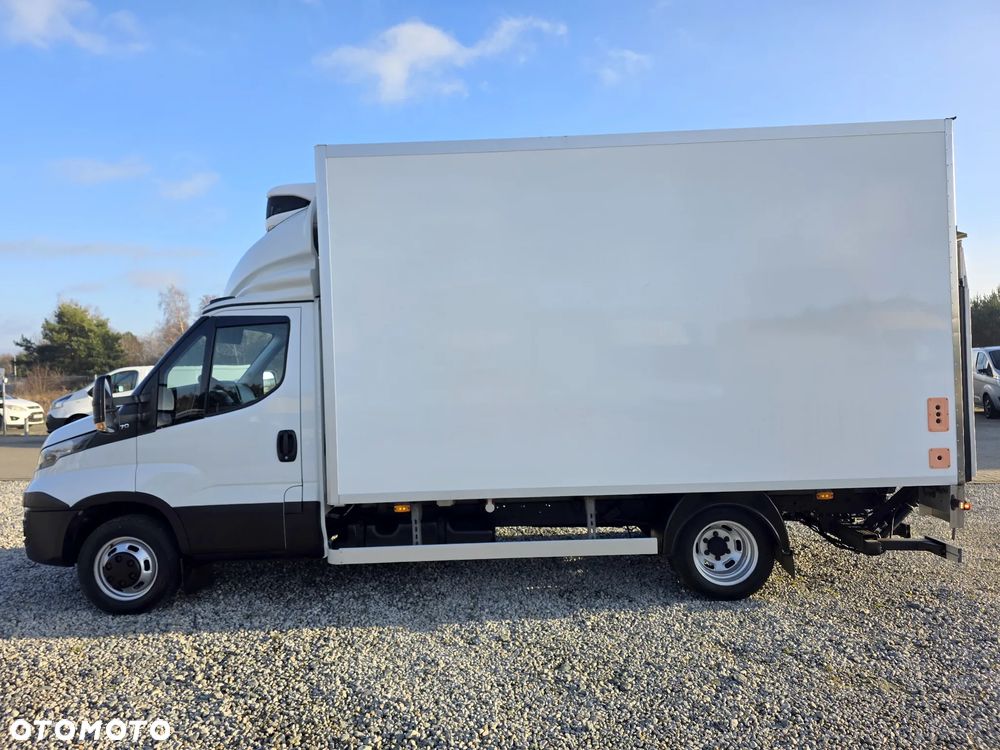 Iveco 35C17 35-170 3,0 HPI 170 KONNY KONTENER 4,2M WINDA CHŁODNIA CARRIER MROŻNIA ZASILANIE ZEWNĘTRZNE KLIMA BLIŻNIAKI DO 3,5T HIMATIC 8 BIEGOWY WEBASTO - 2