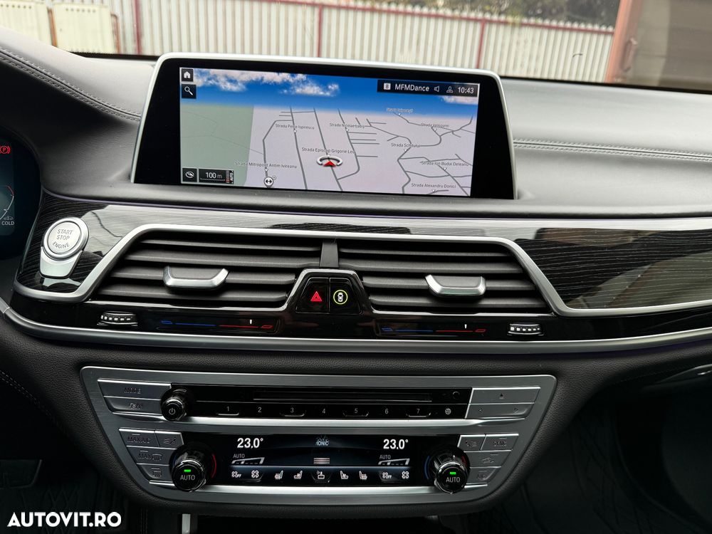 BMW Seria 7 730d xDrive MHEV - 10