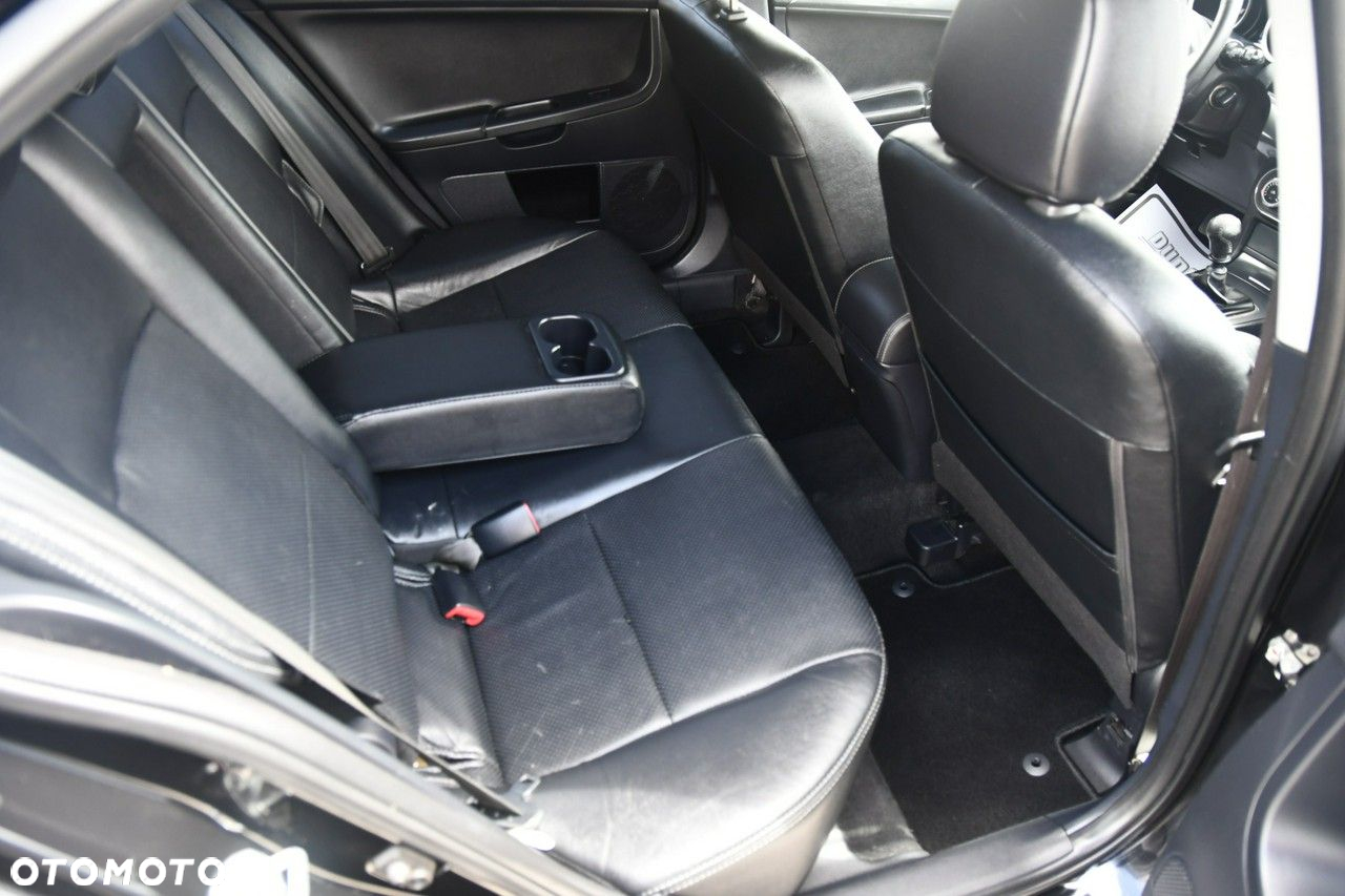 Mitsubishi Lancer - 18