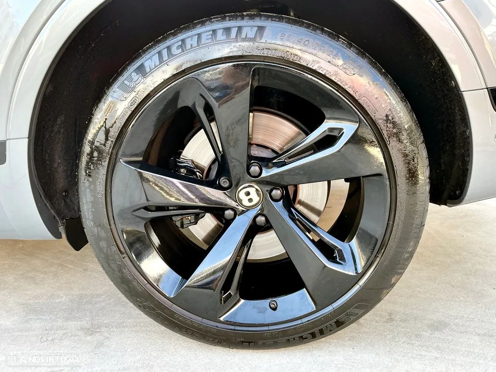 Bentley Bentayga V8 - 54