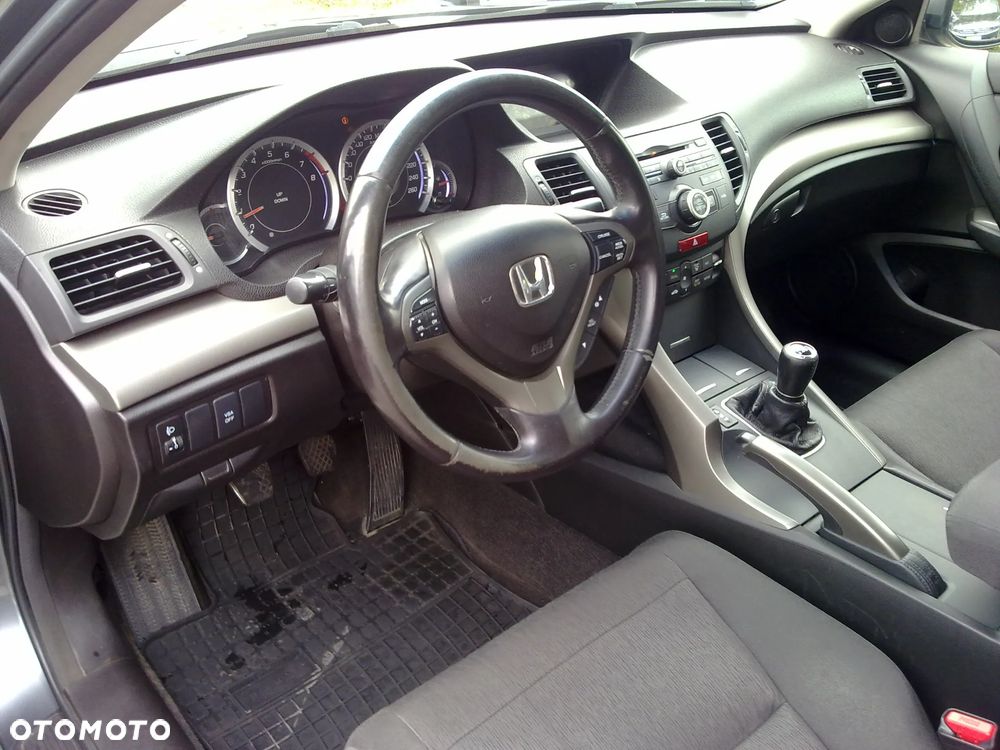 Honda Accord 2.0 Elegance - 21