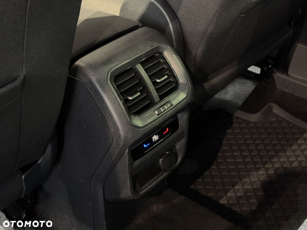 Volkswagen Tiguan - 15