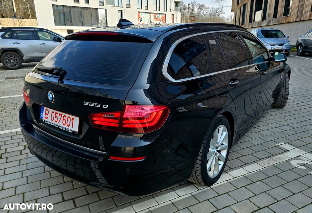 BMW Seria 5 525d xDrive - 4
