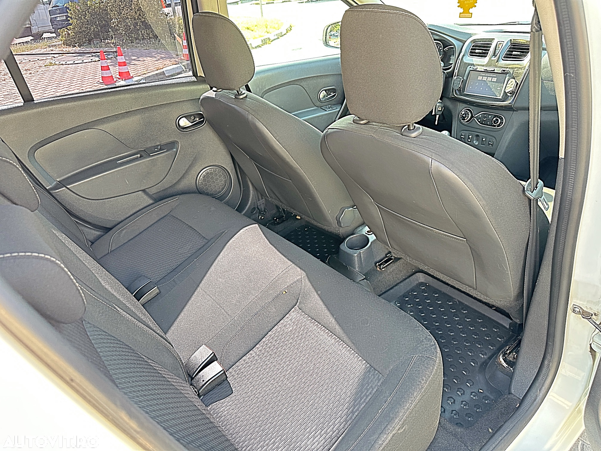 Dacia Logan - 5