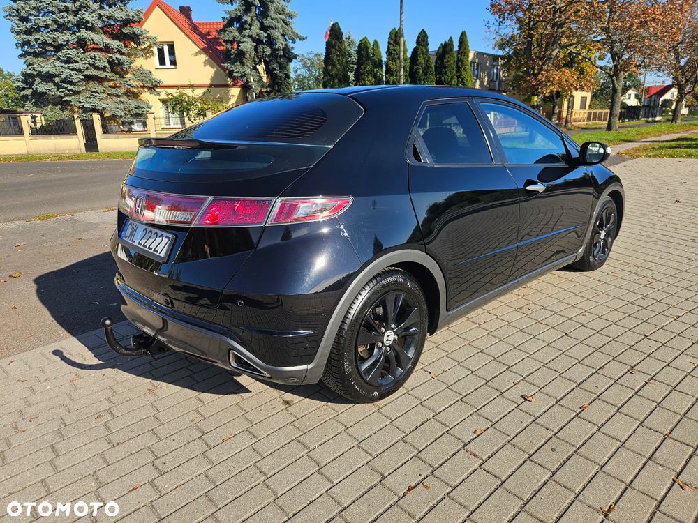 Honda Civic 1.8i-VTEC 50 Jahre Edition - 16