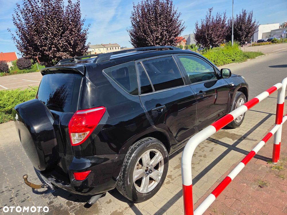 Toyota RAV4 - 4