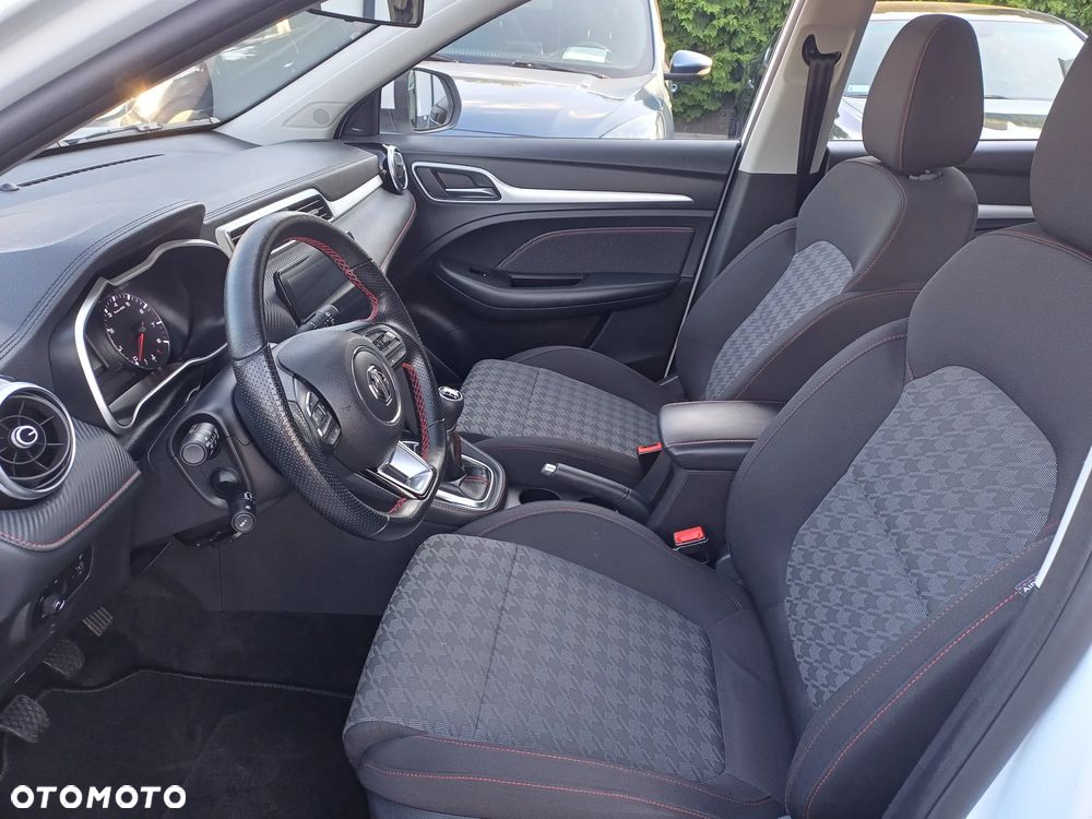 MG ZS ICE 1.5 VTI-tech Comfort - 13