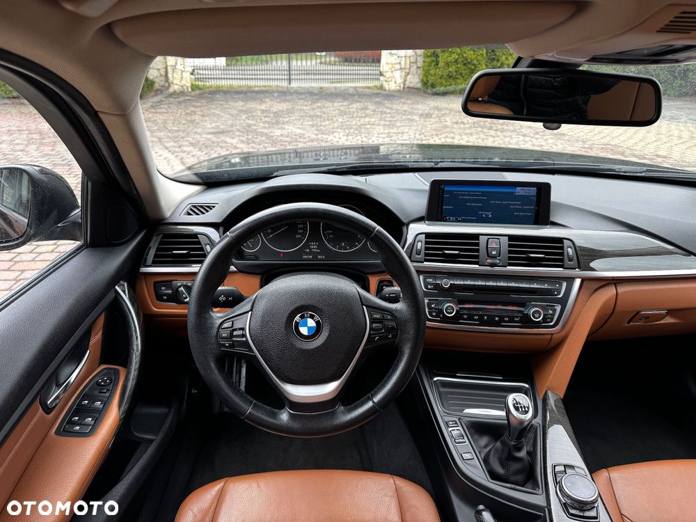 BMW Seria 3 320d Luxury Line EU6 - 11
